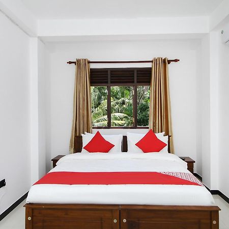 Royal Rich Villa Ambalangoda  Habitación foto