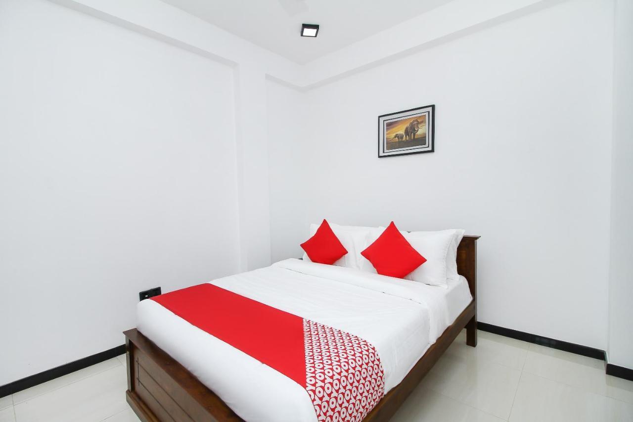 Royal Rich Villa Ambalangoda  Habitación foto